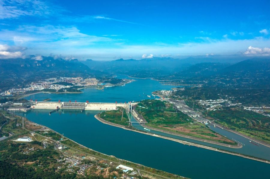 三峡工程全景（摄影：汤伟）